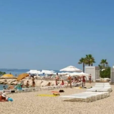 Lägenhet Bright And Colourful Luce -sandy Split