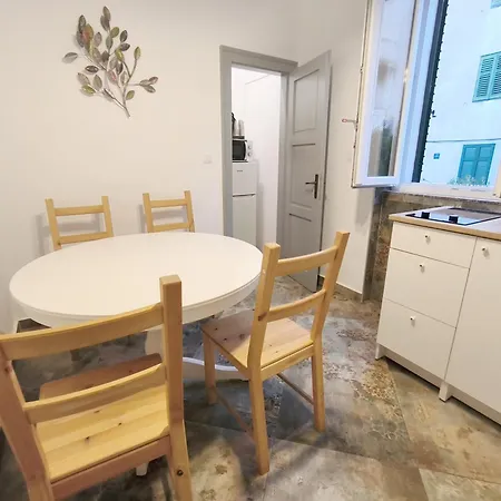 Apartment Bright And Colourful Luce -sandy *