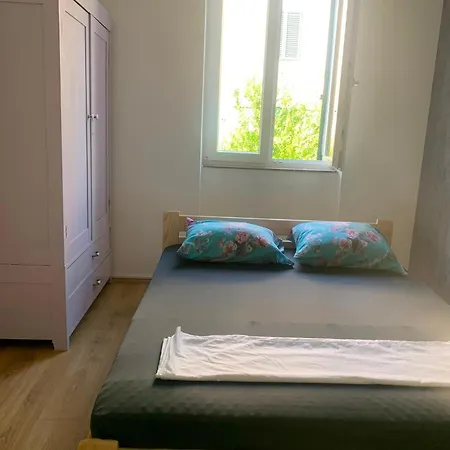 Bright And Colourful Luce -sandy * Спліт