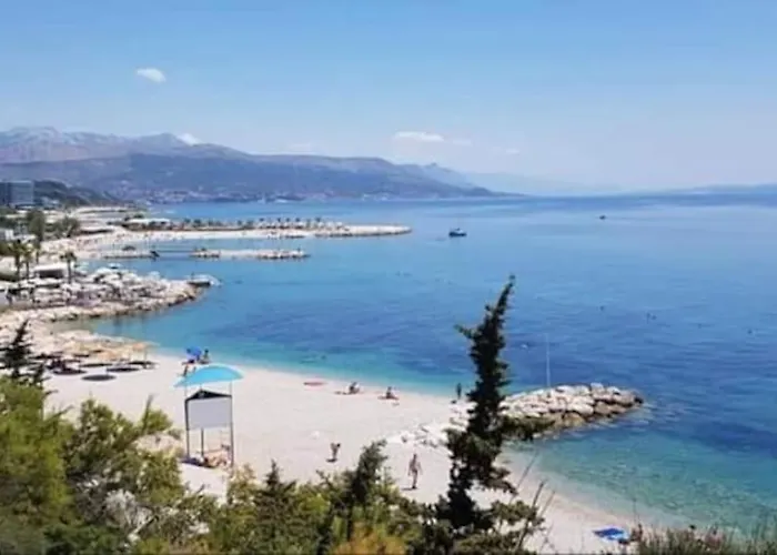 Bright And Colourful Luce -sandy