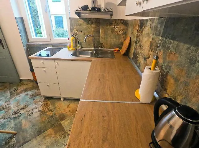 Bright And Colourful Luce -sandy *