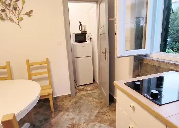 Bright And Colourful Luce -sandy * Split